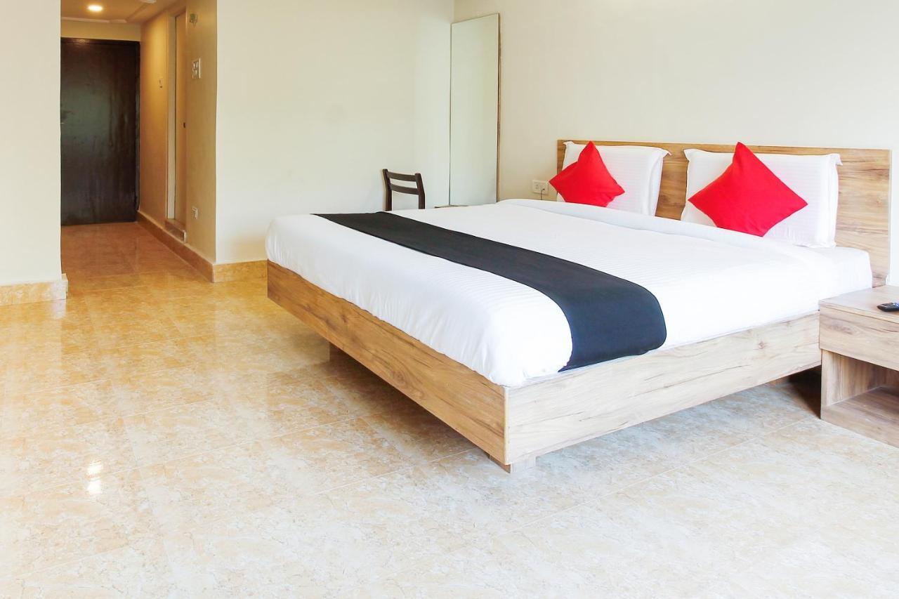 Capital O Sri Suprabhat Grand Near Kachiguda Railway Station Χιντεραμπάντ Εξωτερικό φωτογραφία
