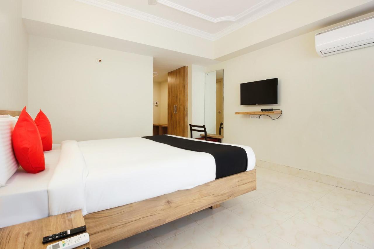 Capital O Sri Suprabhat Grand Near Kachiguda Railway Station Χιντεραμπάντ Εξωτερικό φωτογραφία