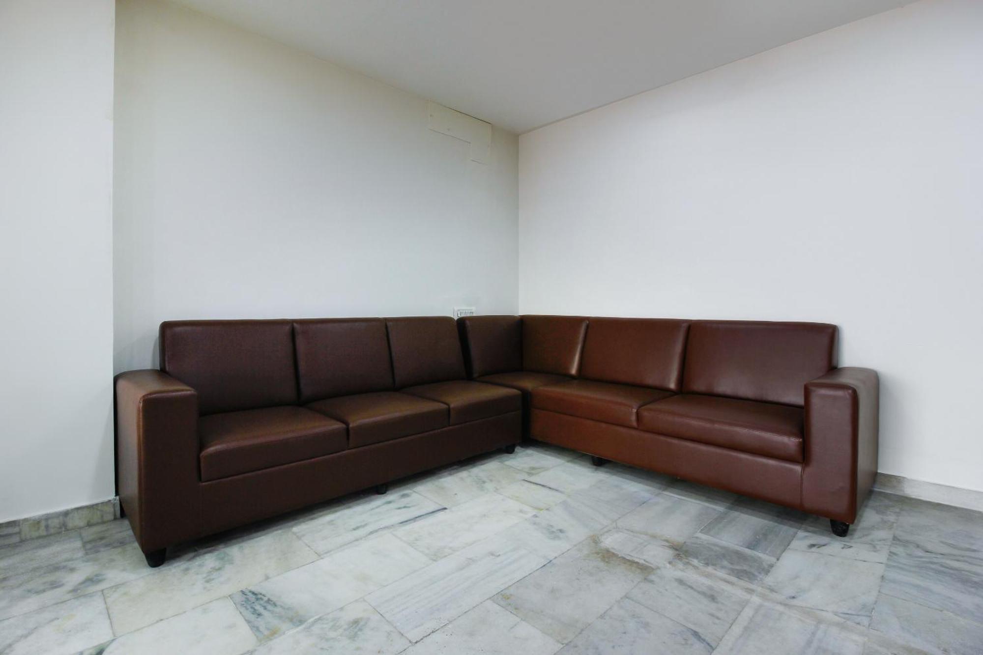 Capital O Sri Suprabhat Grand Near Kachiguda Railway Station Χιντεραμπάντ Εξωτερικό φωτογραφία