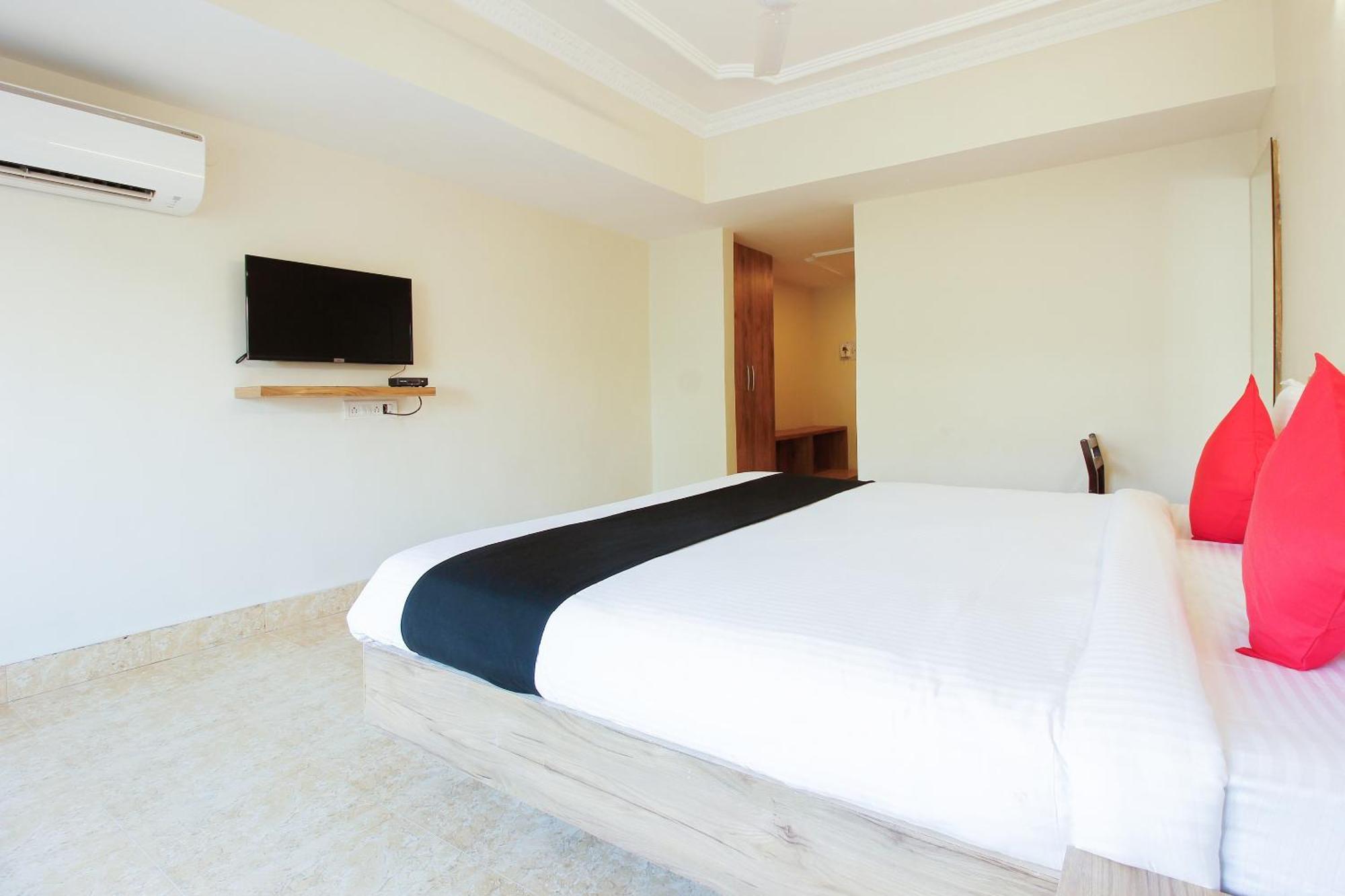 Capital O Sri Suprabhat Grand Near Kachiguda Railway Station Χιντεραμπάντ Εξωτερικό φωτογραφία